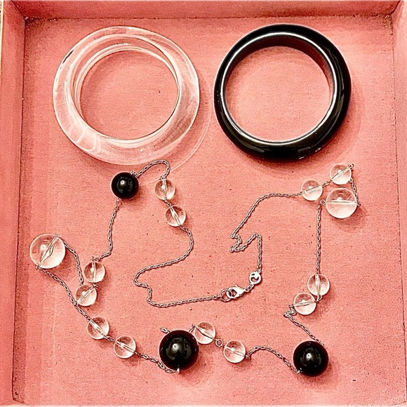 ST JOHN LONG NECKLACE WITH MATCHING BRACELETS BLACK & CLEAR EXCELLENT CONDITION - Picture 1 of 12